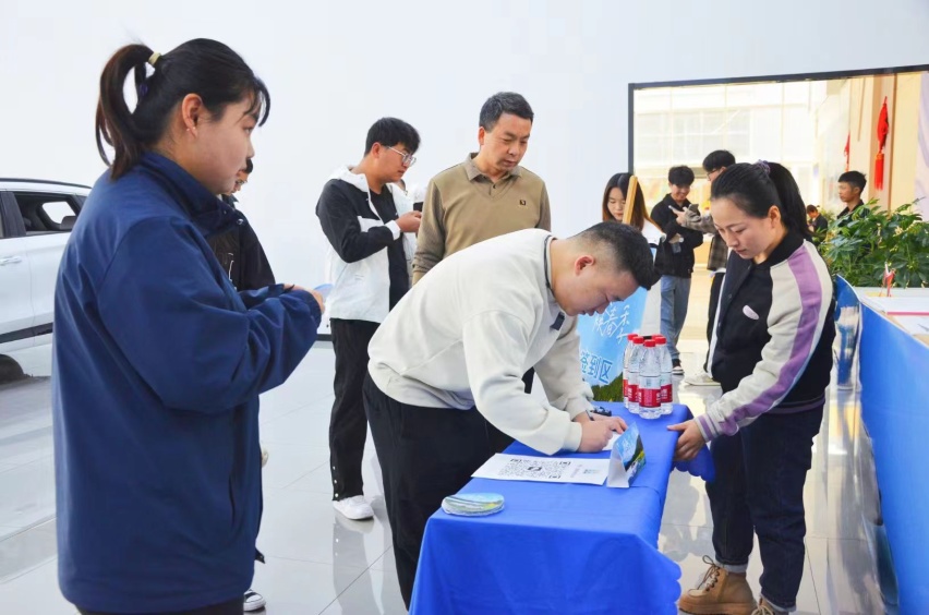 走进长安唐村 畅享春日驾乘体验 陕西通盈启源源趣焕春季开启