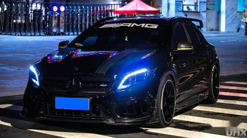 潮州车友的梅赛德斯-AMG GLA45，把玩车当副业就是爽