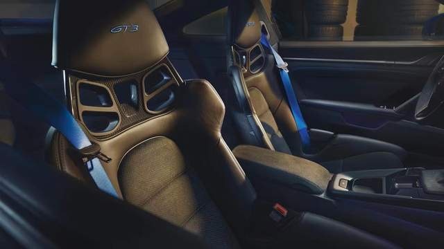 公路上的合法赛车 2022款保时捷911 GT3登场