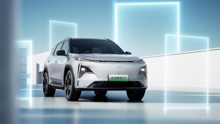 吉利银河L7获评2023年度中国汽车“低碳领跑者车型”