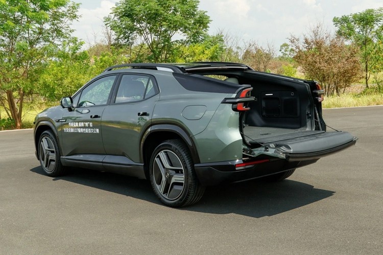 全景智慧可变SUV 长安启源E07售19.99万起