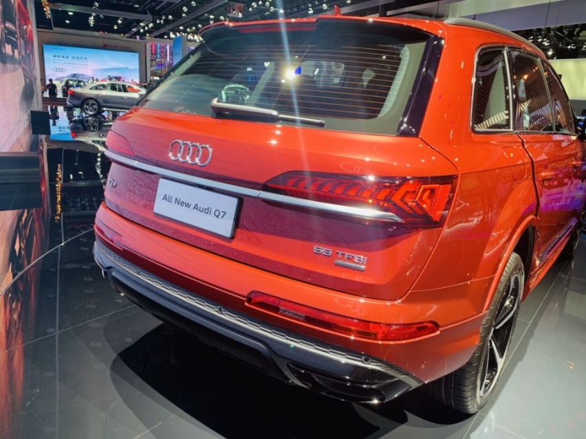 奥迪携豪华阵容进击成都车展，新A4L、新Q7、Q3轿跑亮相