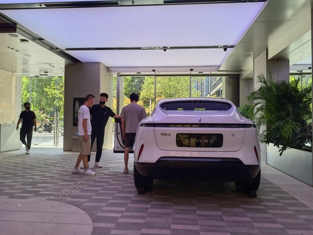 探店阿维塔：实车比照片好看，“配置够了，加装不是关键！”