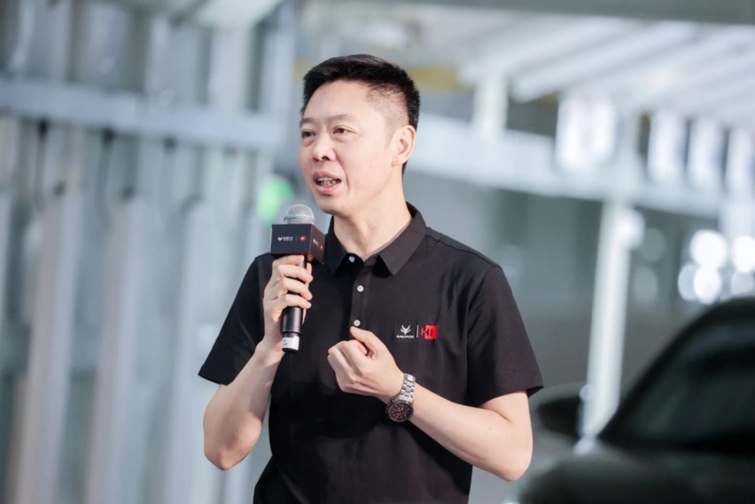 极狐阿尔法S 全新HI版终于交付，首批车主怎么说？