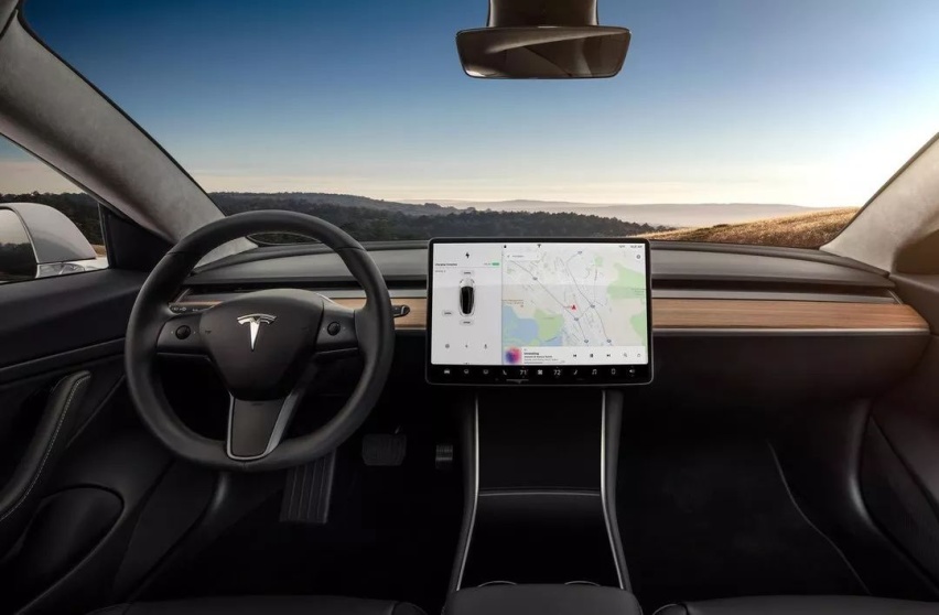 国产Model 3正式预订，35万起，这是不给自主车企活路？