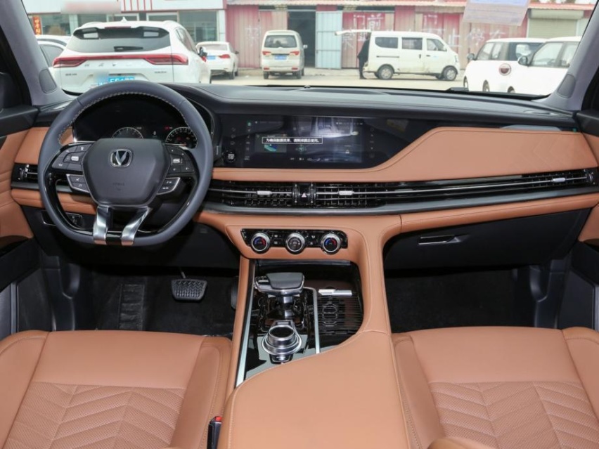 定位中大型SUV，长安CS95PLUS，还有哪些卖点？
