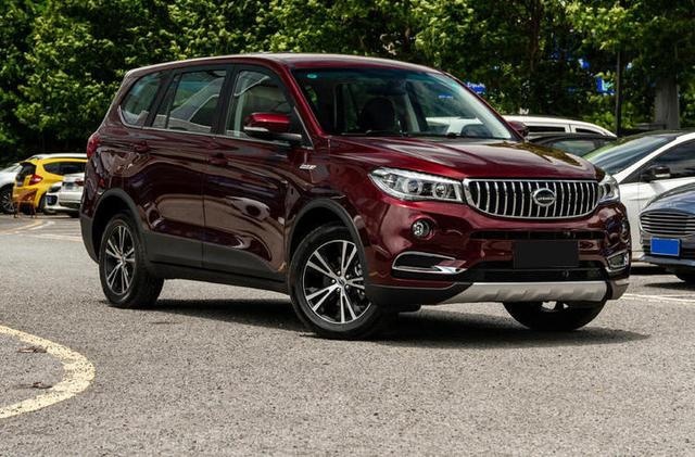 SWM斯威X7两款新增车型上市 搭载2.0L发动机