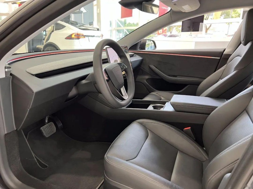 特斯拉Model 3焕新版，现在值得买吗？