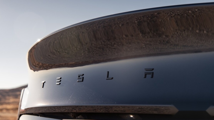 野马Mach-E对比特斯拉Model Y，跑车品牌的电动SUV怎么样？