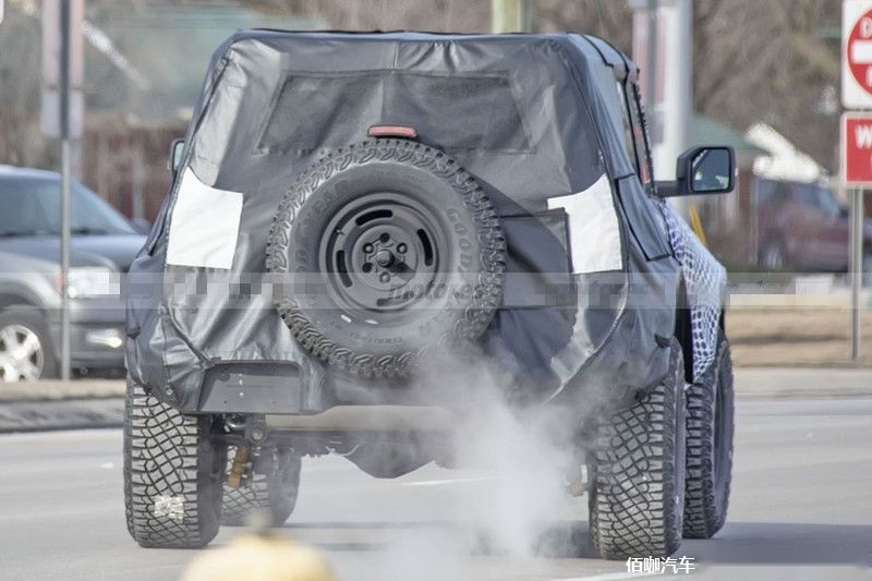 ford-bronco-heritage-edition-2022-prototipo-fotos-espia-202175045-1612436451_6.jpg