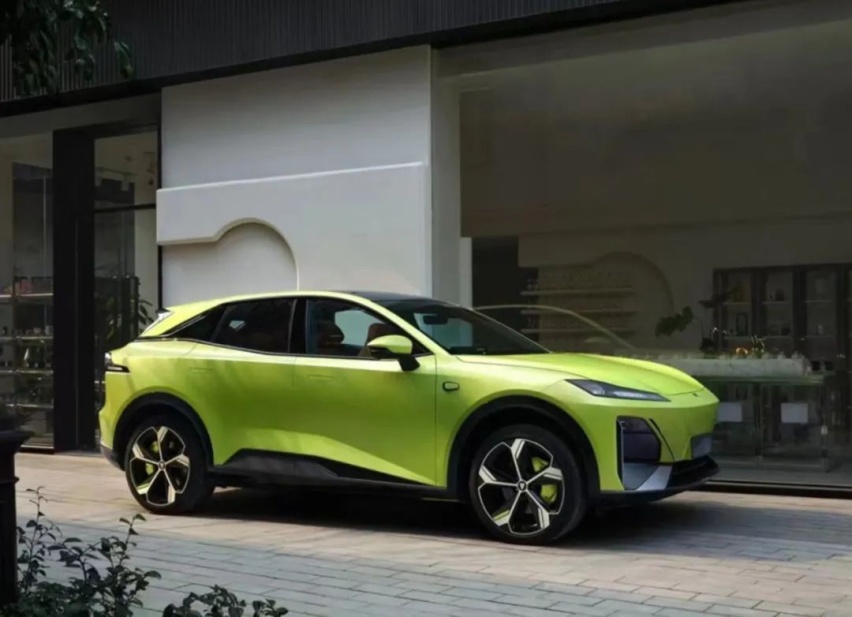 剑指Model Y？长安深蓝S7亮相