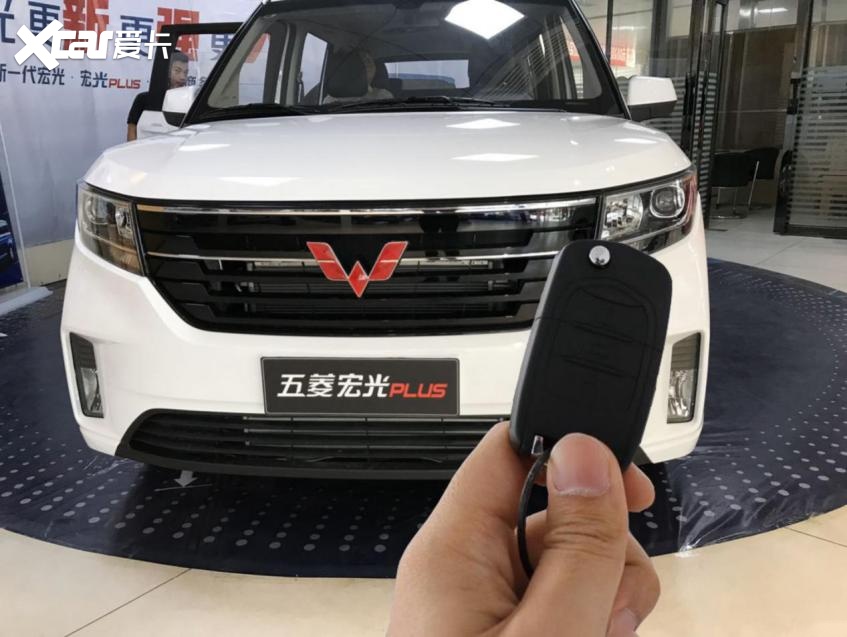 什么样的车才能改变我的生活？五菱宏光PLUS提车记！