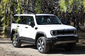 BJ40 增程上市一周年 每10分钟新增一位车主 发布周年庆四重豪礼