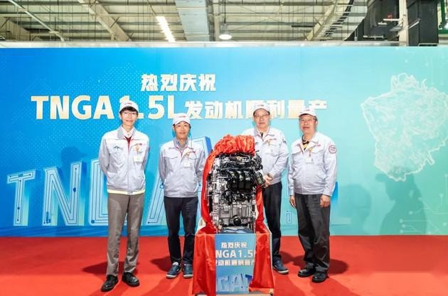 车闻联播:4.6秒破百,近700马力,理想ONE强敌要来了!