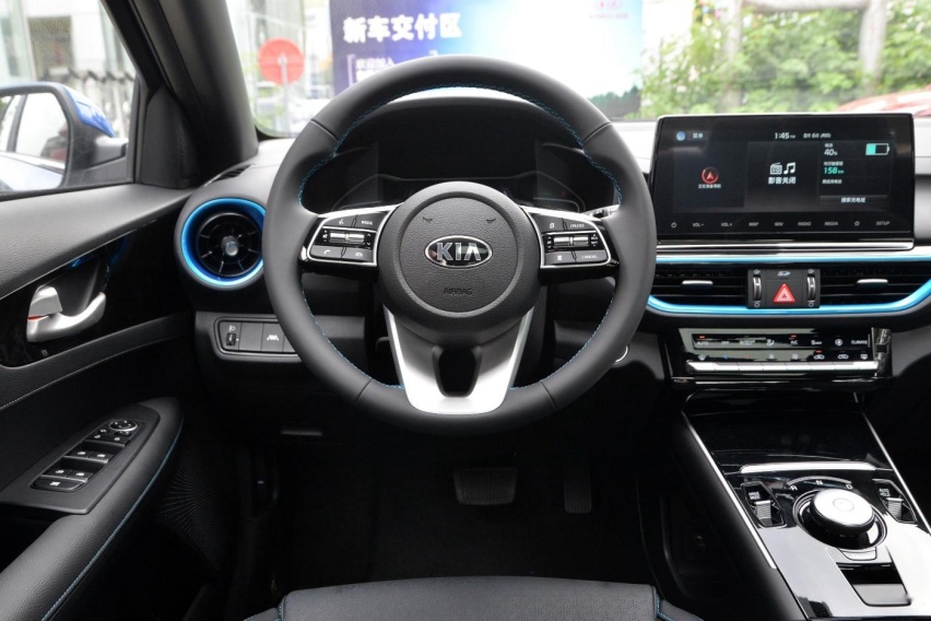 续航490km的韩系纯电轿车！起亚K3 EV值不值得买？