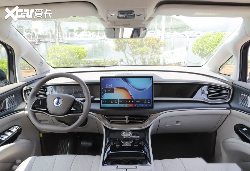 同为国产高端MPV，岚图梦想家与腾势D9的“内斗”，谁更占上风？