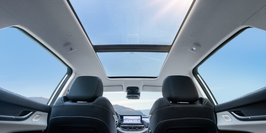 家用纯电中型SUV—奇瑞eQ7，竟然老少通吃！
