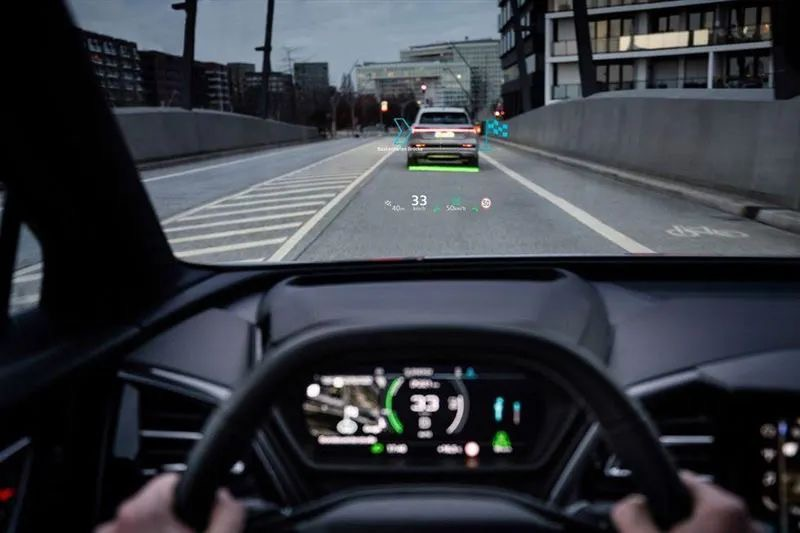 奥迪Q4 e-tron和特斯拉Model Y 豪华品牌与新势力你怎么选