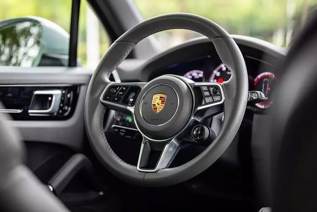 或许只有它才能诠释什么叫运动SUV，试驾保时捷Cayenne S