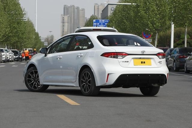 2024款丰田雷凌1.2T车型上市，升级车机功能，售价12.98万元起