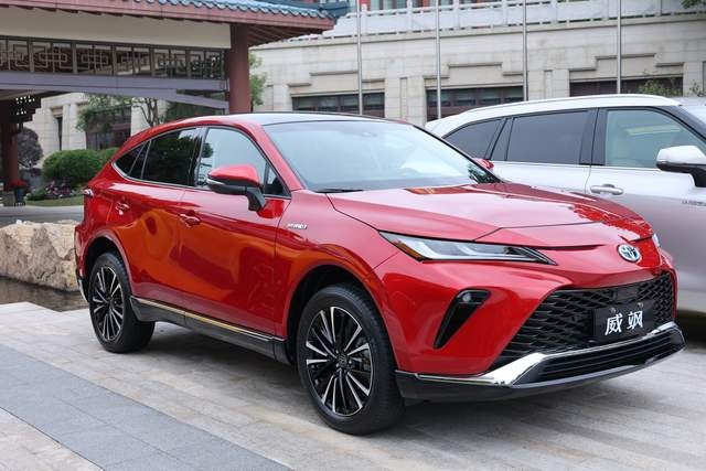 探岳对比威飒！都是20万级的中型SUV，德日系谁更值得选？