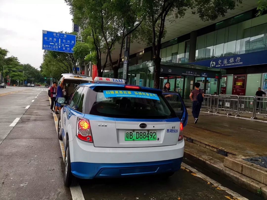 一位新能源从业者眼中“传统”车企对造车新势力的还击