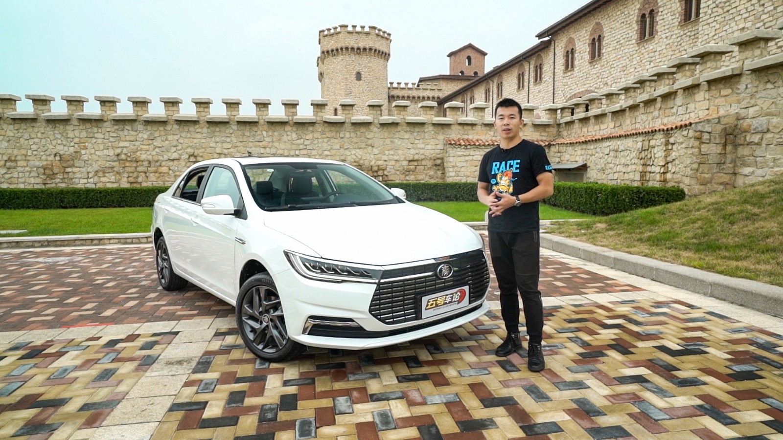 �Q���¡���� �m�������� �o�B�w�ȫ�±ȁ�����EV