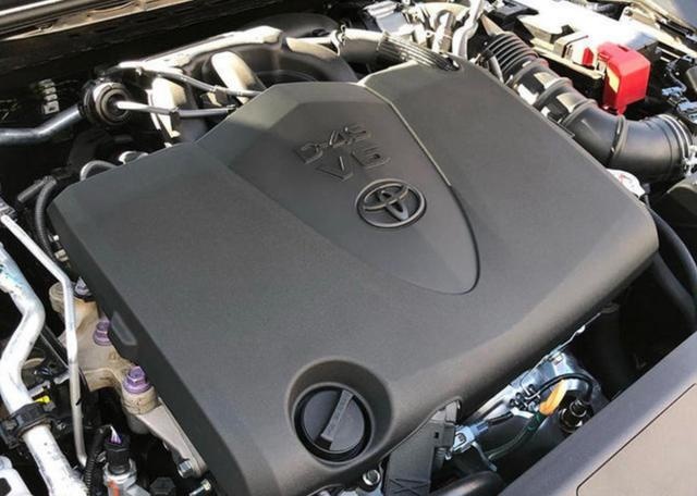 丰田亚洲龙trd车型海外实拍 搭载35l v6发动机