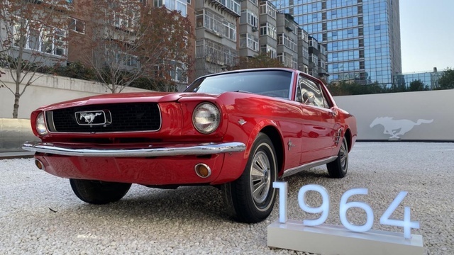 电车当道，Mustang Dark Horse如何完成绝地反击？
