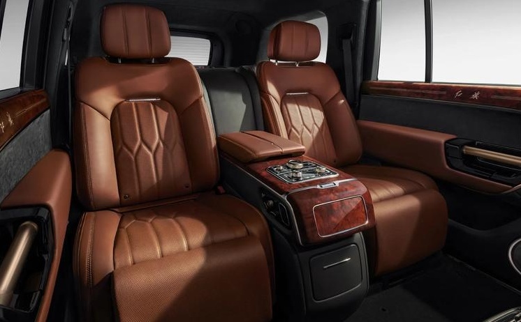 红旗LS7官图发布，配4.0T V8发动机，预计年内上市