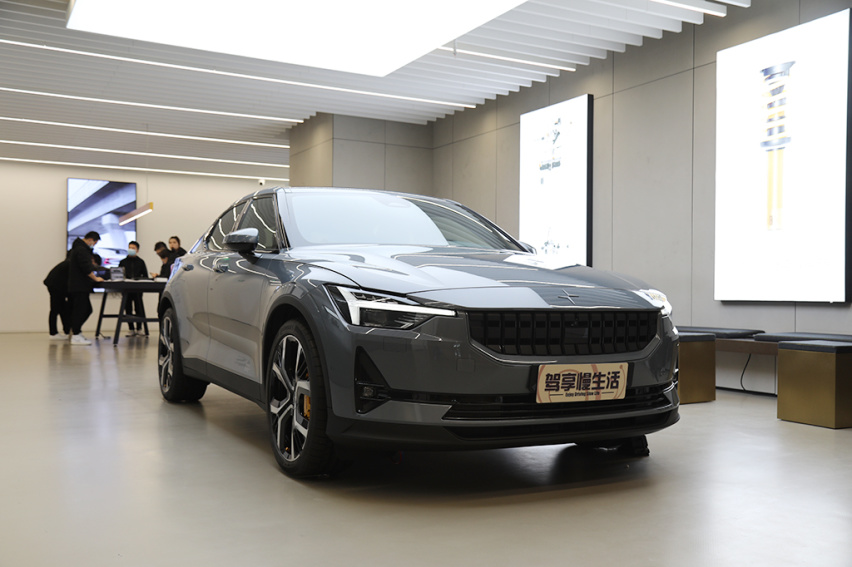 电动车中的另类，Model 3的劲敌，极星2到店实拍