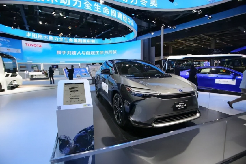 大话车江湖｜五分钟，从进博会见未来出行