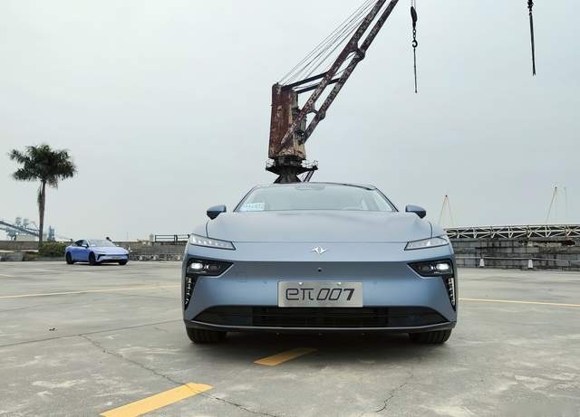 试驾“国家队”选手东风奕派eπ007，感觉没必要等小米SU7了？