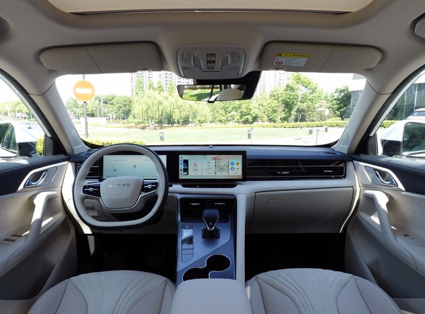 比亚迪宋DM-i的全新对手，续航超1300km，上汽出品，不足15万