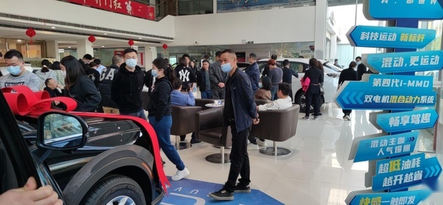武汉探店：雪铁龙C6难求，凡尔赛急了！CR-V混动被“抢”光？