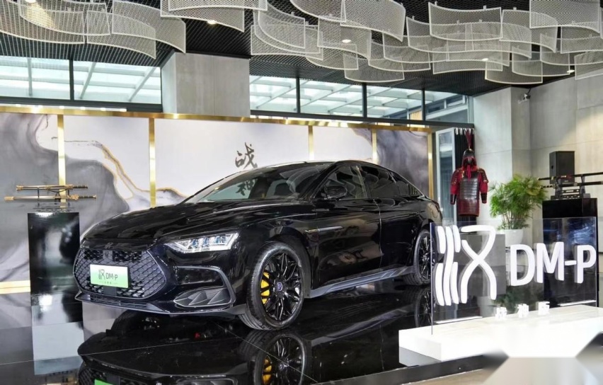 比亚迪再添王炸 汉DM-i冠军版起售价18.98万