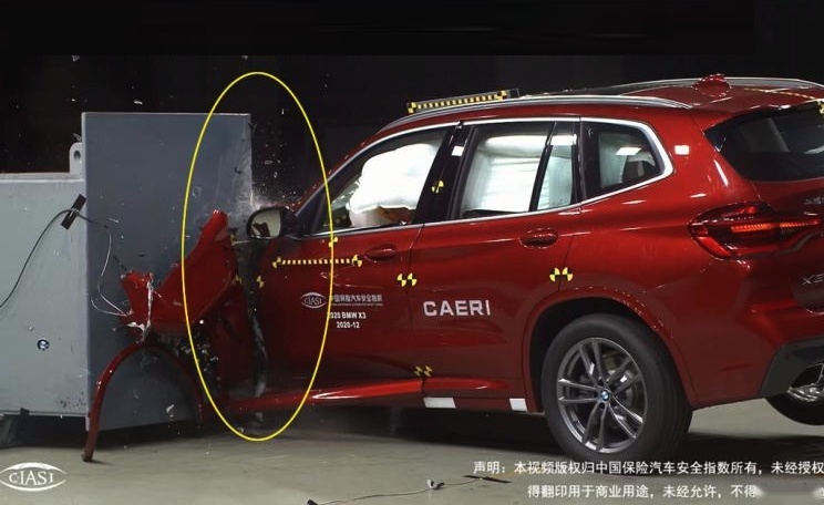 中保研碰撞：奥迪Q5L和宝马X3，谁更安全？