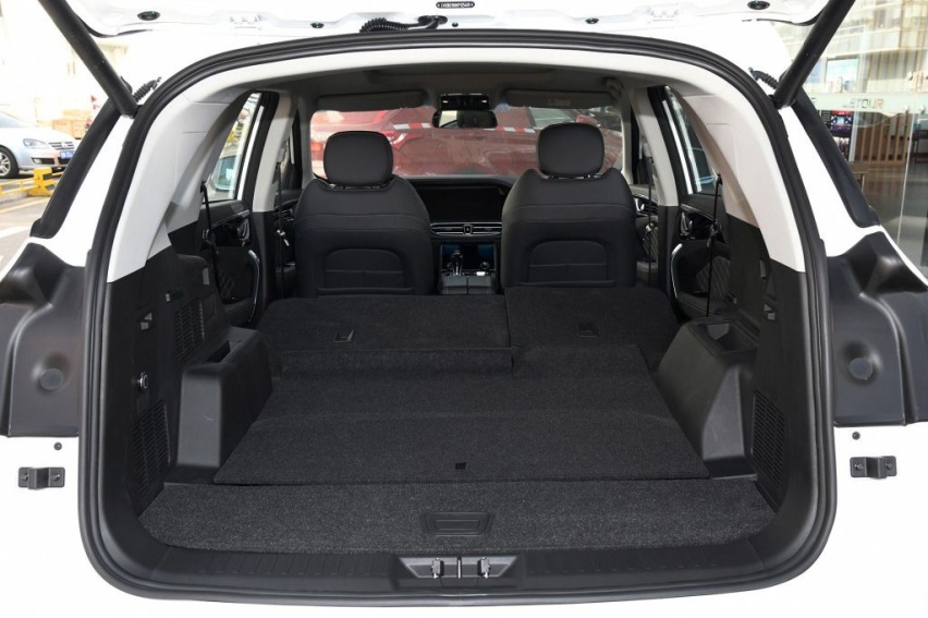 1024x0_1_q95_autohomecar__ChcCQ13SZa-AVLAIAAe6EMLRCr0497.jpg