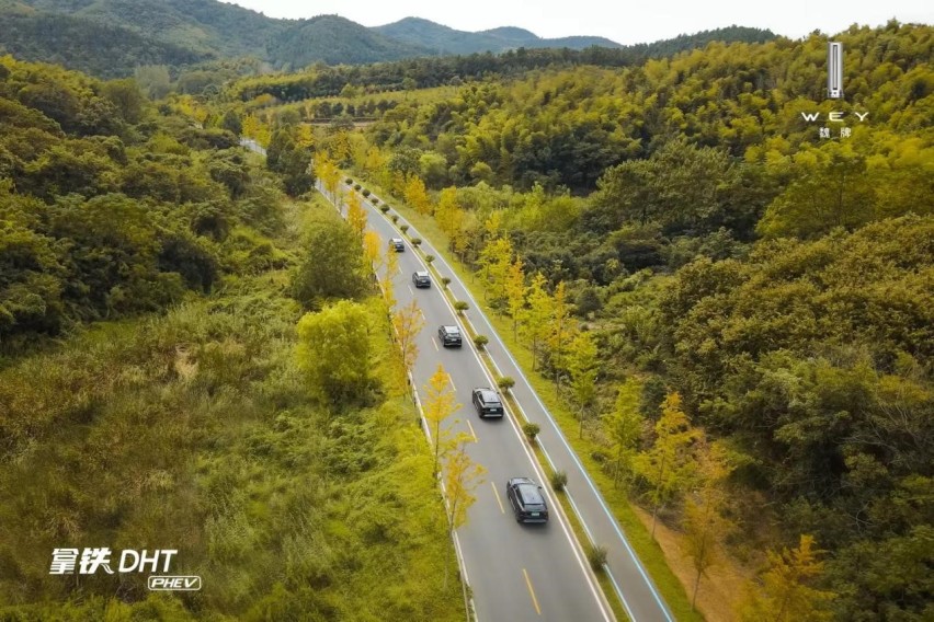 拿铁DHT-PHEV凭实力引领南京智能出行新风范 纯电实测达215km