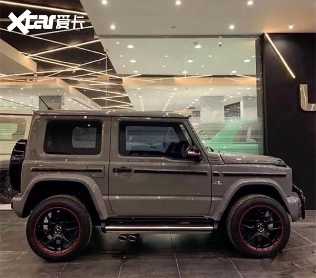 这才是真正的小号"奔驰g",三门布局,四出排气,尾部带字母!