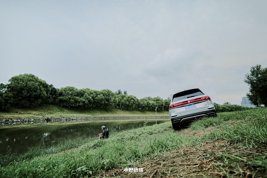 舒适不是唯一标签，整车升级的全新途昂，7座大空间更具探索勇气
