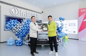 马拉松冠军的选车逻辑：丰配友为什么选这台“移动排酸仓”？