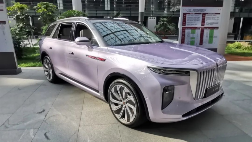 红旗E-HS9“高贵紫”曝光，国产全新飞度下个月上市...