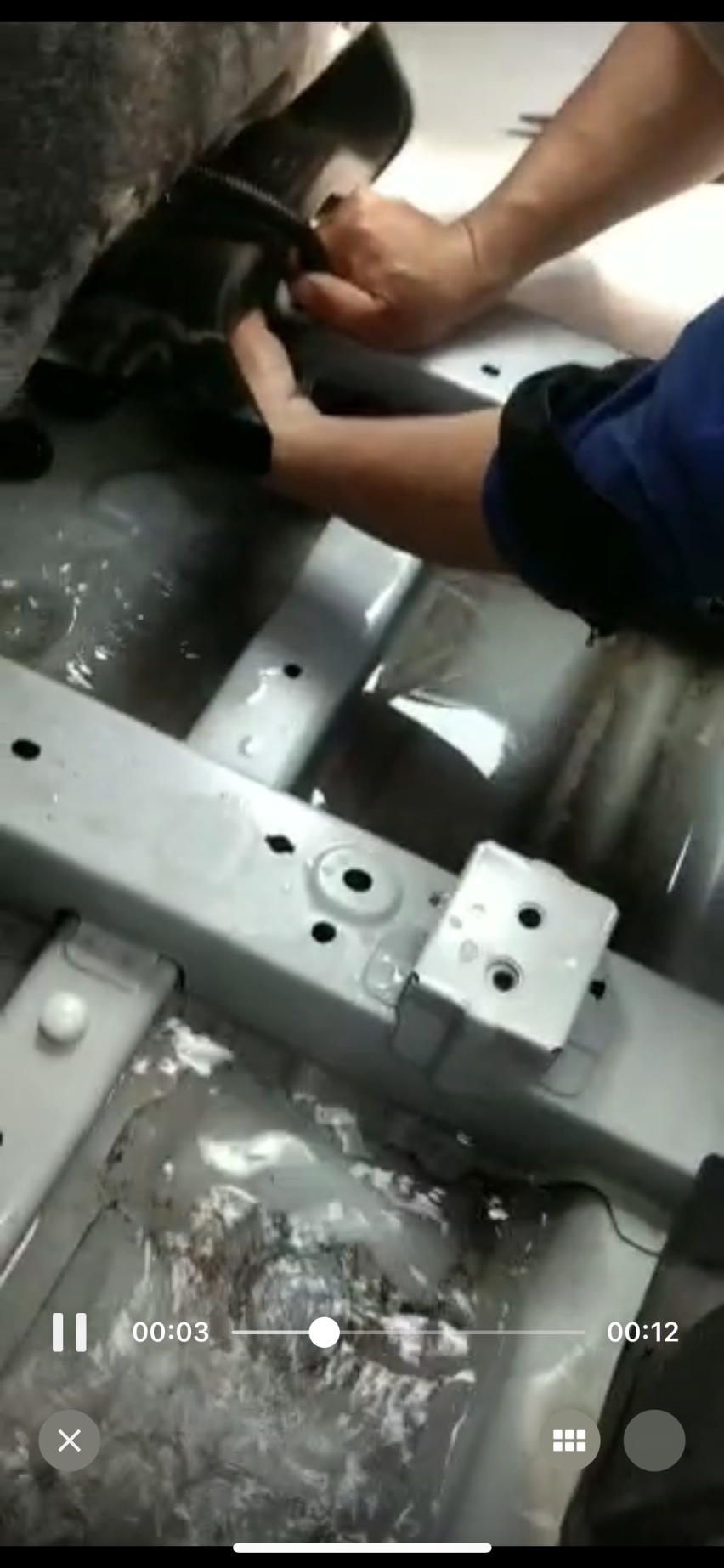 车内漏水？真的全是天窗排水管堵塞引起的吗？答案：当然不是