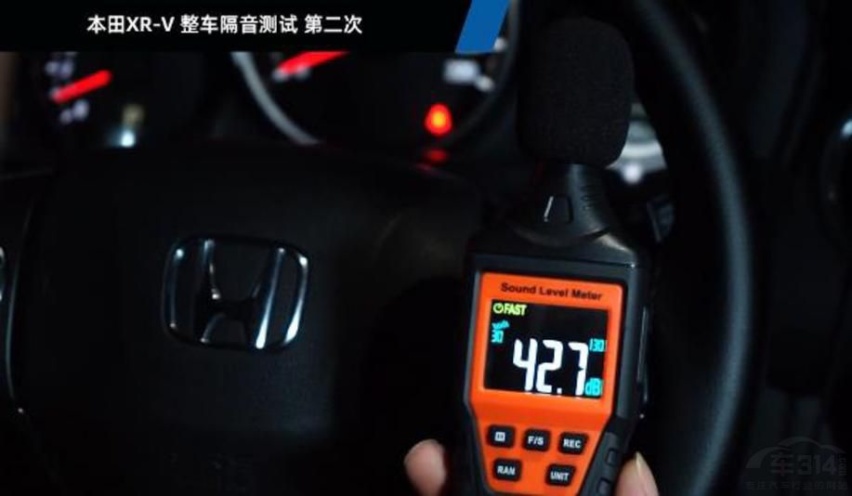 全新长安CS35PLUS对XR-V 摄影师拍完说娶错老婆