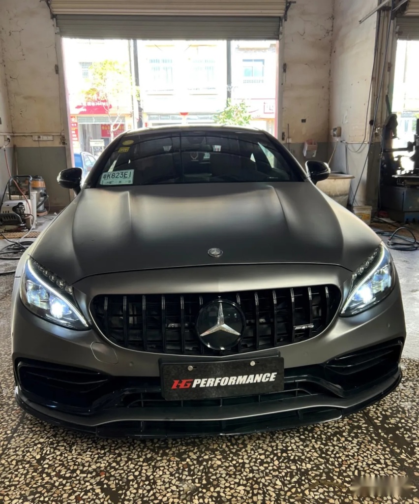 赶在过年前换奔驰C Coupe，加班加点割完宽体快乐过新年