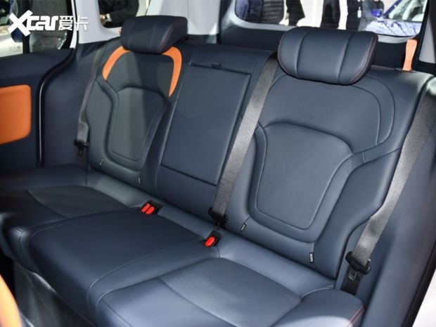 一汽奔腾E05车型信息曝光 主打出行市场