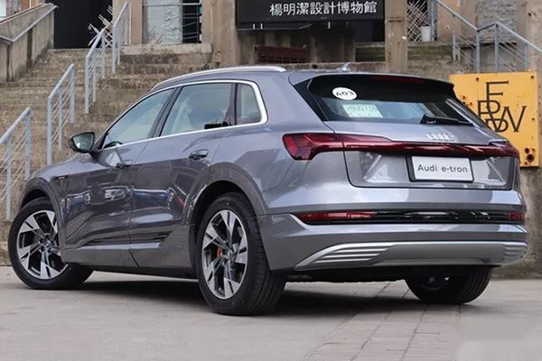 最新车讯：Q2L e-tron正式上市，凯迪拉克CT4亮相
