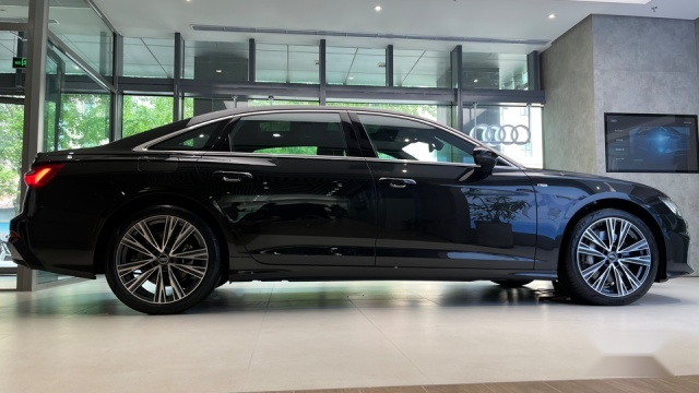 新奥迪A6L：2.0T养车要花3.6万/年，比宝马5系贵1千？