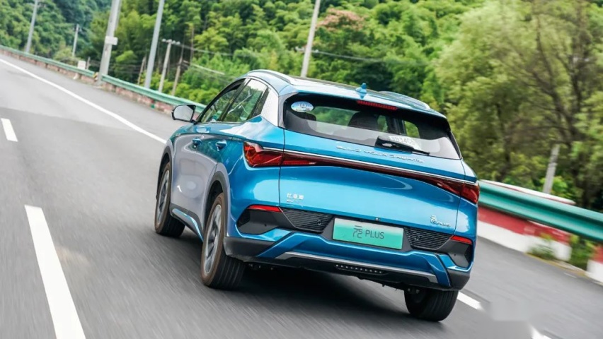 比亚迪首款15万纯电SUV，开着行吗？